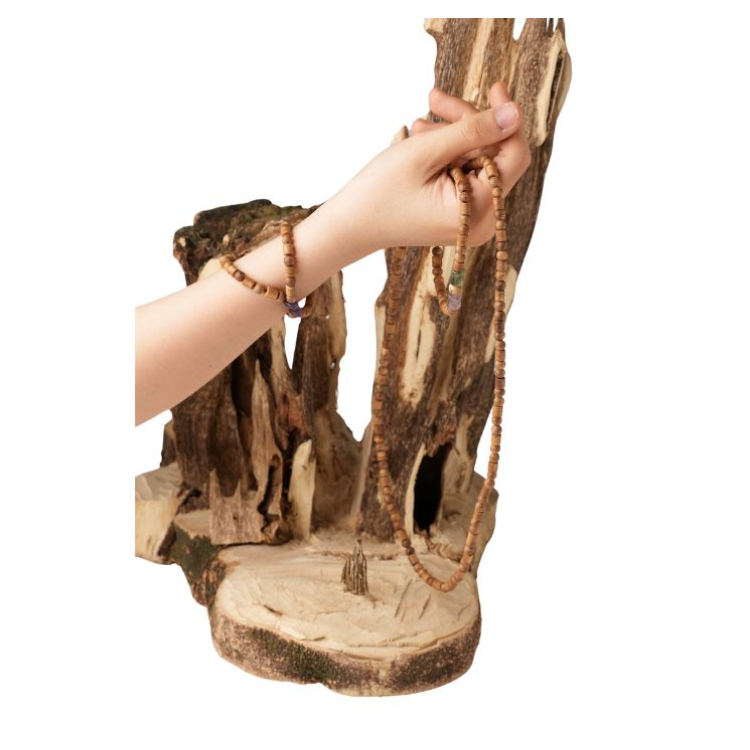 Vòng đeo trầm hương Đại La Thiên - 대라천 침향  목주